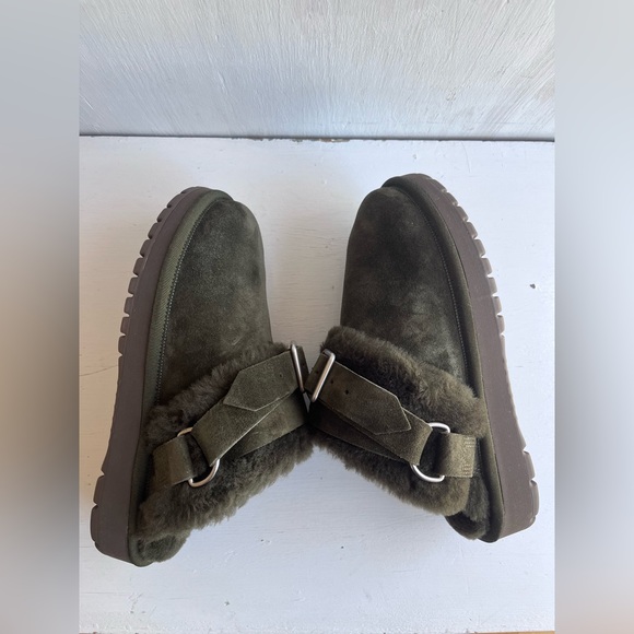 🔴SOLD🔴 BURBERRY Snug Genuine Shearling Clog 38- Loch - Picture 8 of 13